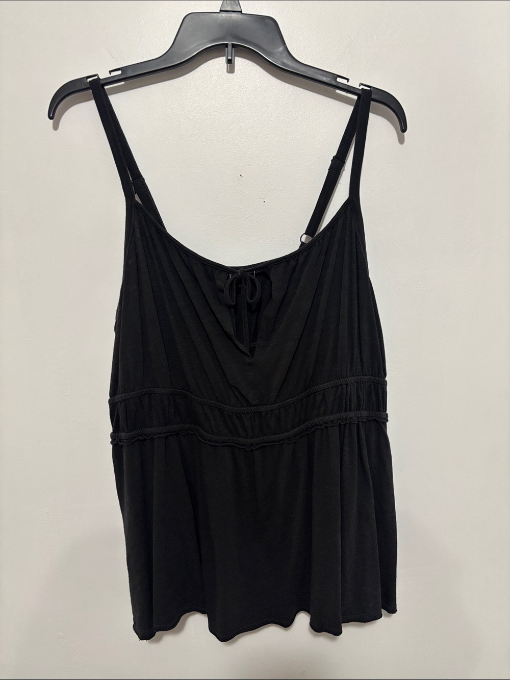Torrid Black Keyhole Tie Front Empire Waist Cami Tank Top Size 0 (L/XL)